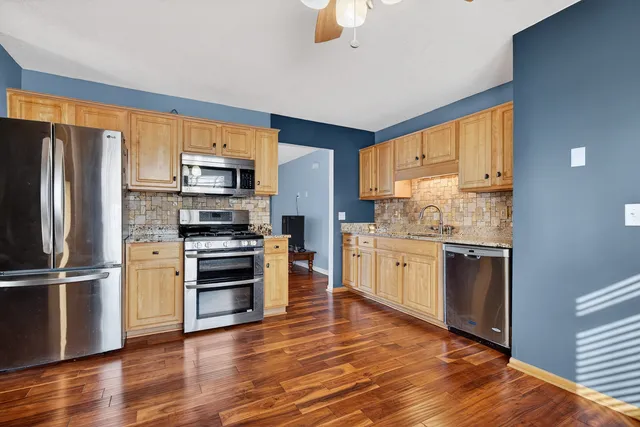 $320,000 | 295 Vita Lane, Braidwood, IL 60408