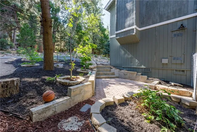 $359,000 | 1187 Scenic Way, Twin Peaks, CA 92391