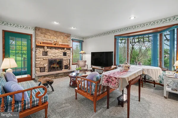 $620,000 | 212 Sheep Hill Road, Schaefferstown, PA 17073