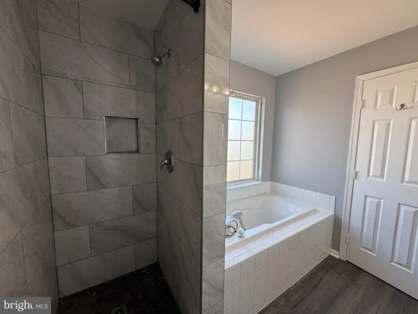 $3,699 | 21737 Tottenham Hale Court, Sterling, VA 20166