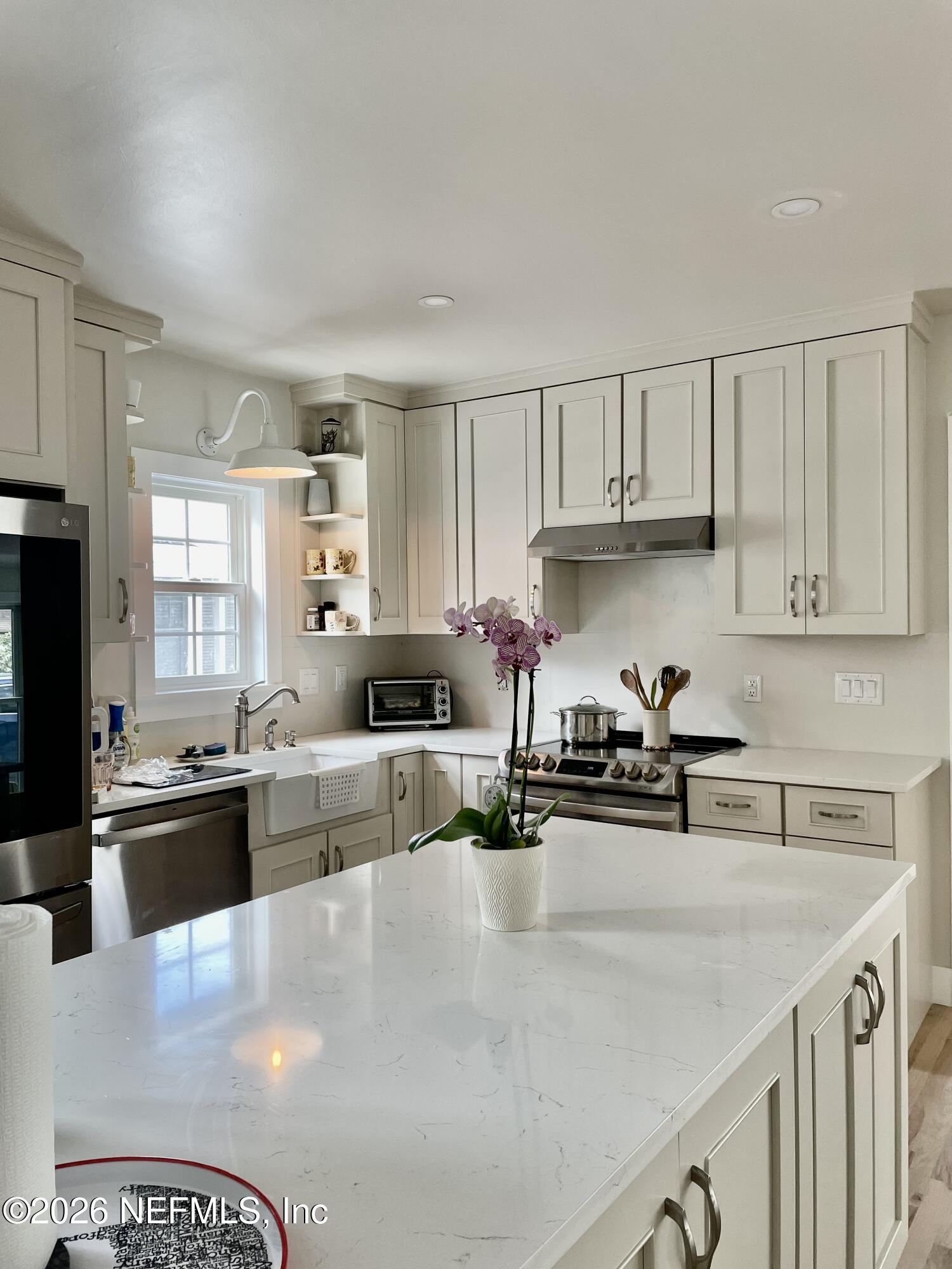 1011 Inwood Terrace Jacksonville, FL 32207 - Photo 6 of 56 IMG_0699