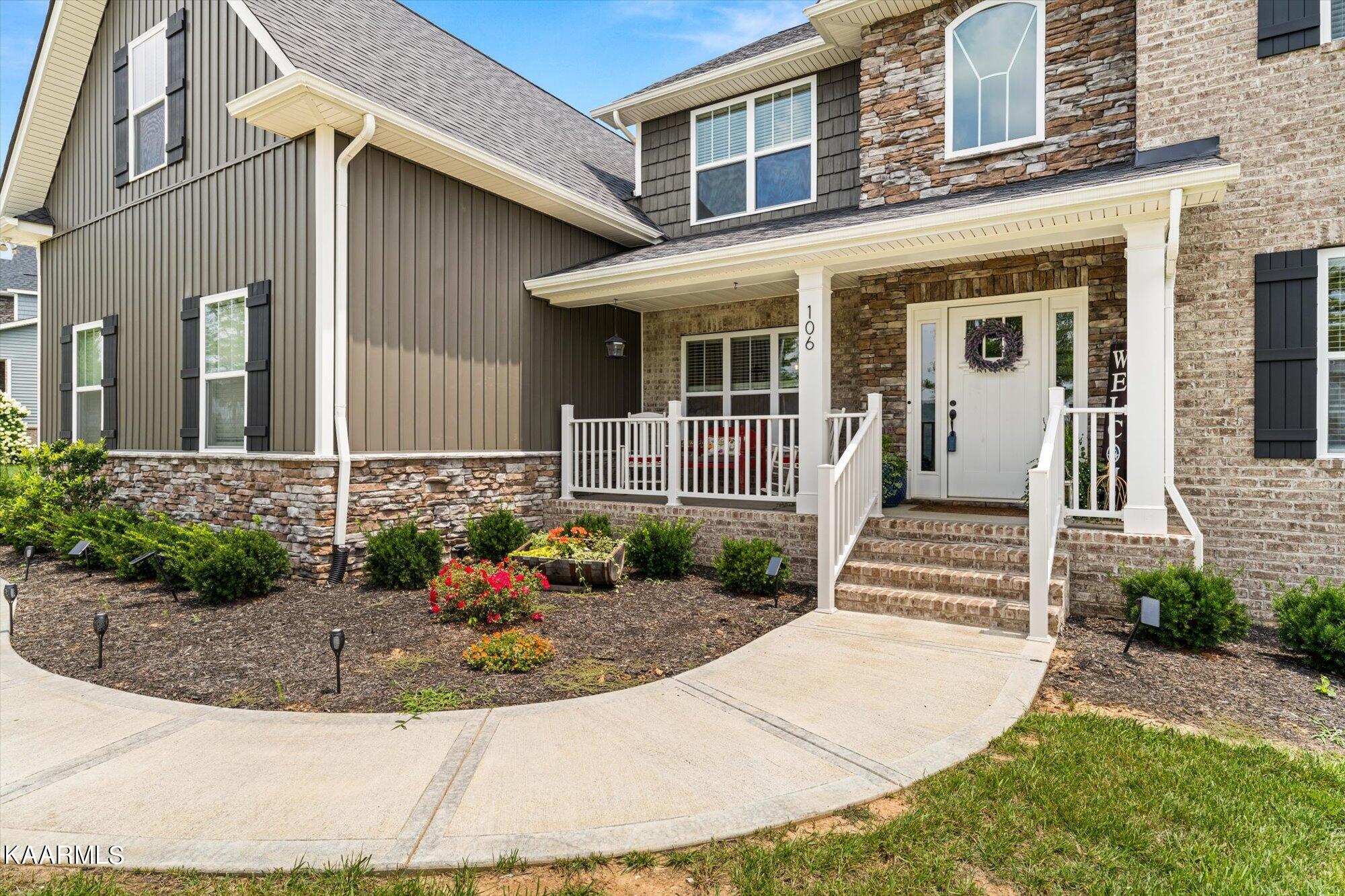 106 Sweetberry Street Oak Ridge, TN 37830 - Photo 4 of 43 04-106-Sweetberry-St-Oak-Ridge-TN-4