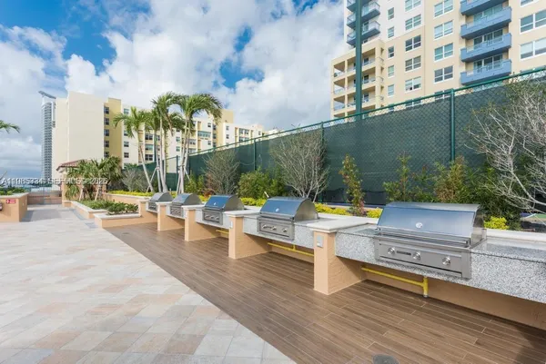 $5,000 | 90 Alton Road, Unit 1502, Miami Beach, FL 33139