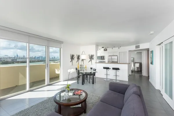 $5,000 | 90 Alton Road, Unit 1502, Miami Beach, FL 33139