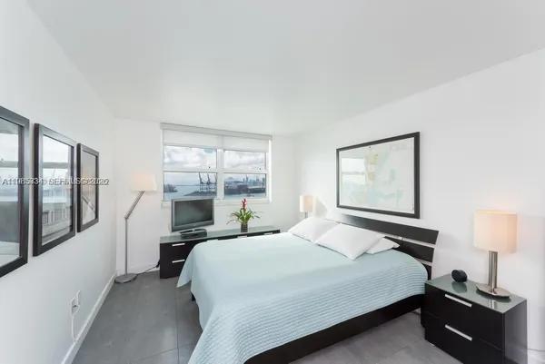 $5,000 | 90 Alton Road, Unit 1502, Miami Beach, FL 33139