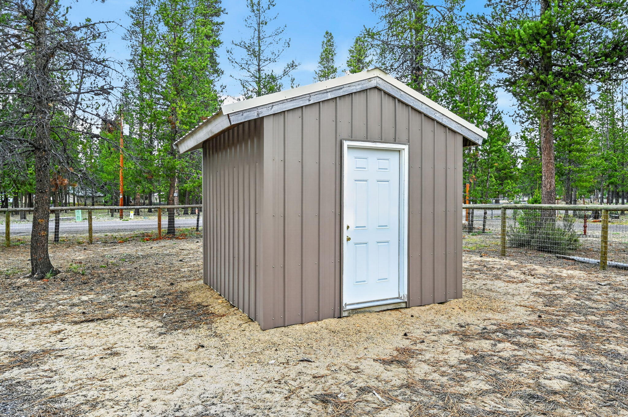 52628 Ammon Road La Pine, OR 97739 - Photo 32 of 37 52628-Ammon-Rd-La-Pine-OR-97739-137 copy