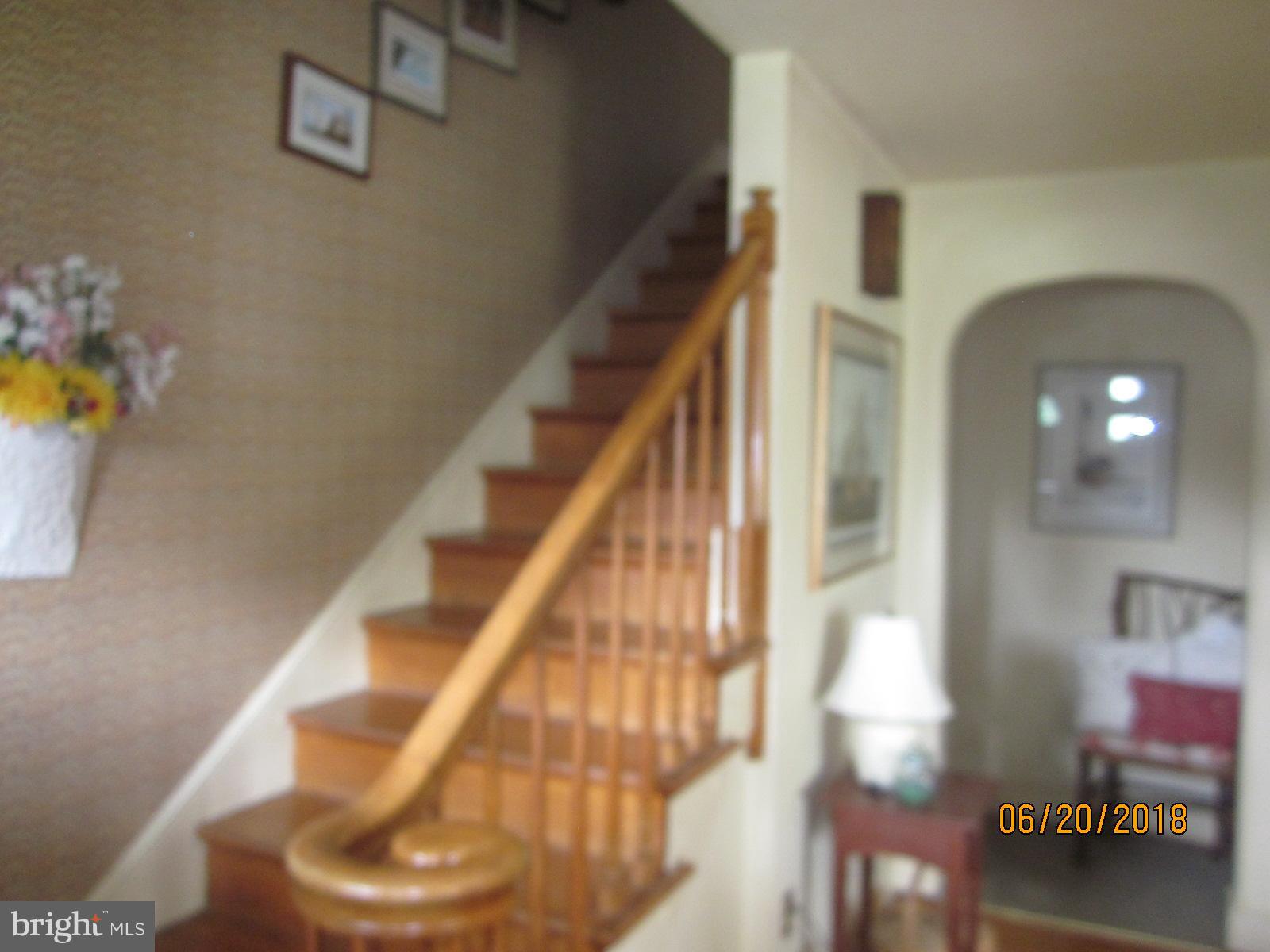 7041 Ridge Road Frederick, MD 21702 - Photo 14 of 31 Foyer