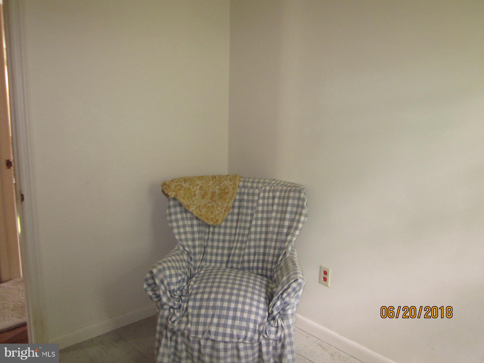 7041 Ridge Road Frederick, MD 21702 - Photo 21 of 31 Den