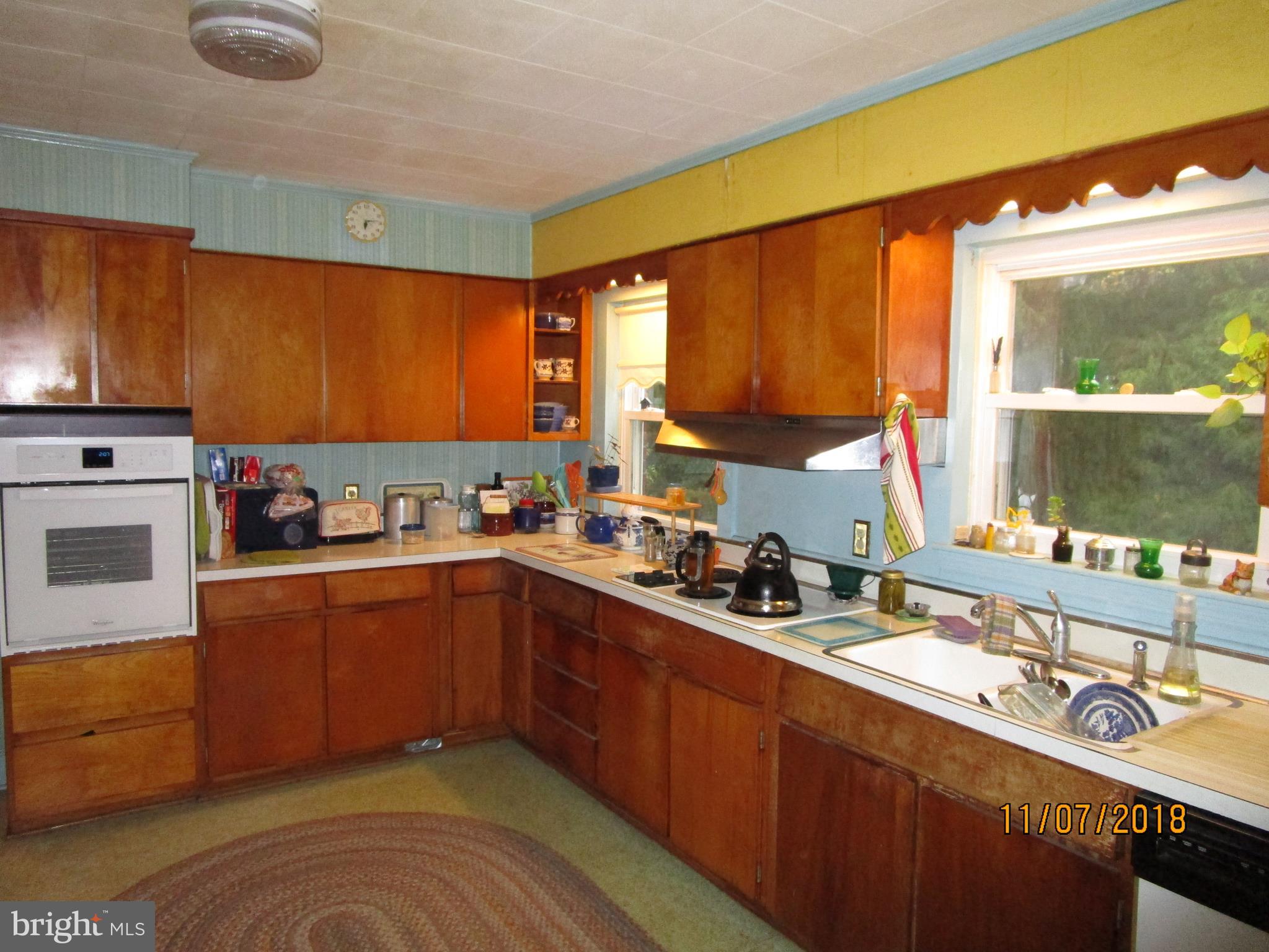 7041 Ridge Road Frederick, MD 21702 - Photo 7 of 31 Kitchen