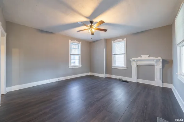 $77,000 | 509 Harrison Street, Quincy, IL 62301