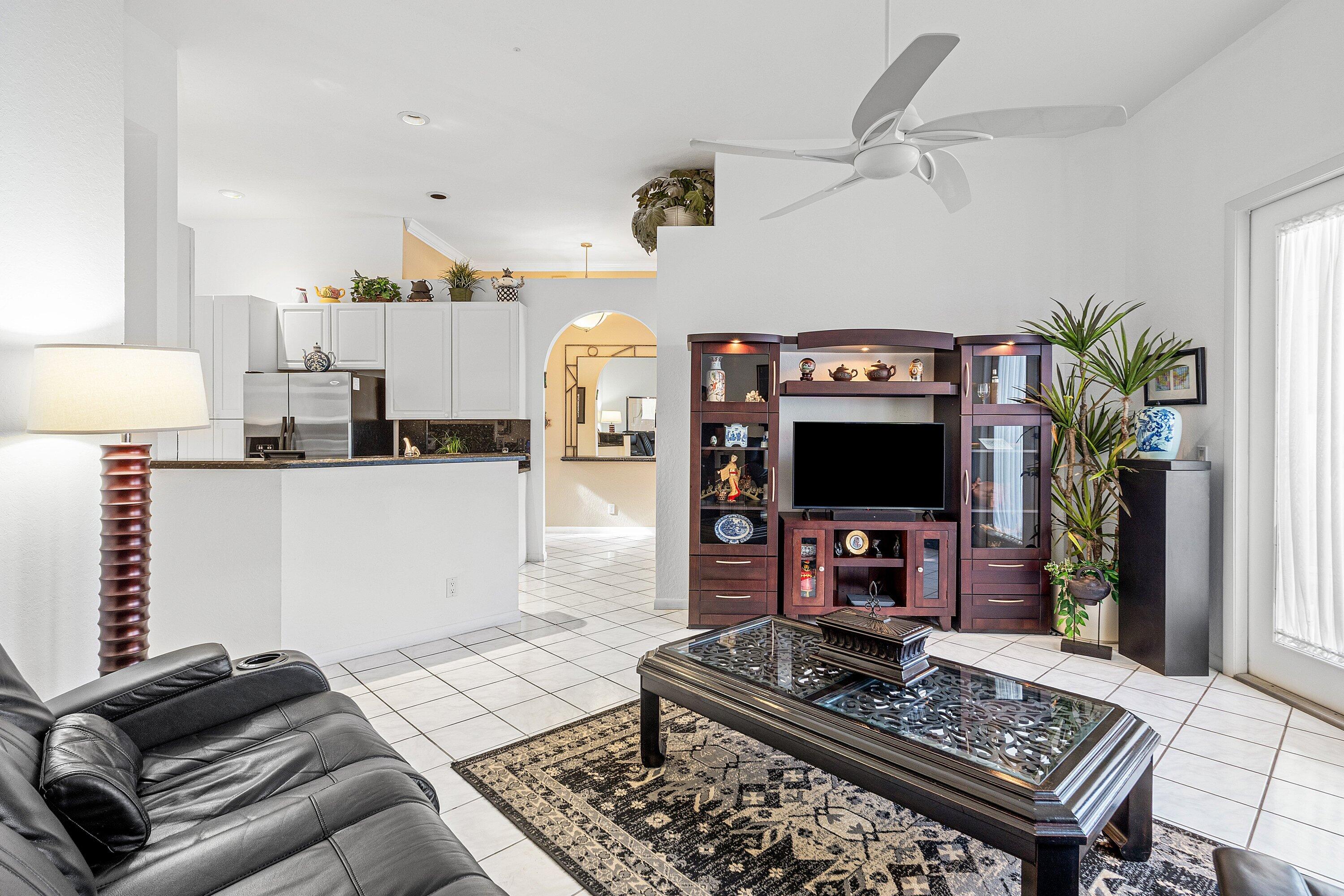 6389 Brava Way Boca Raton, FL 33433 - Photo 11 of 44 Family Room