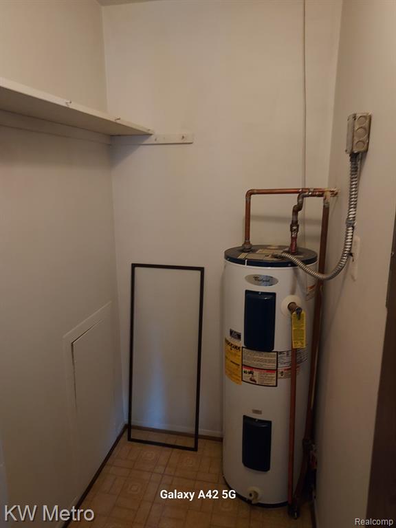 30010 Utica Road, Unit 5 Roseville, MI 48066 - Photo 10 of 14