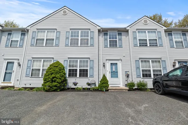 $349,000 | 129 Catherine Street, Unit 3, Telford, PA 18969