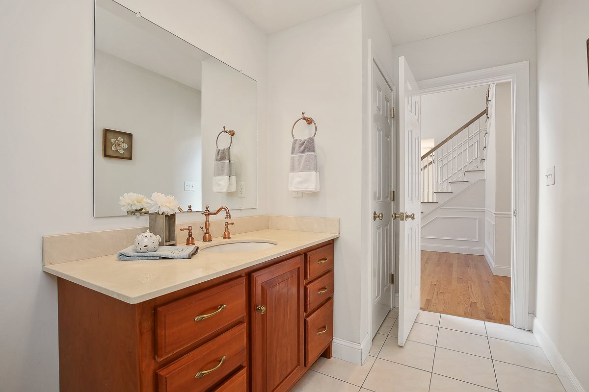 12 Appleton Road Windham, NH 03087 - Photo 17 of 40