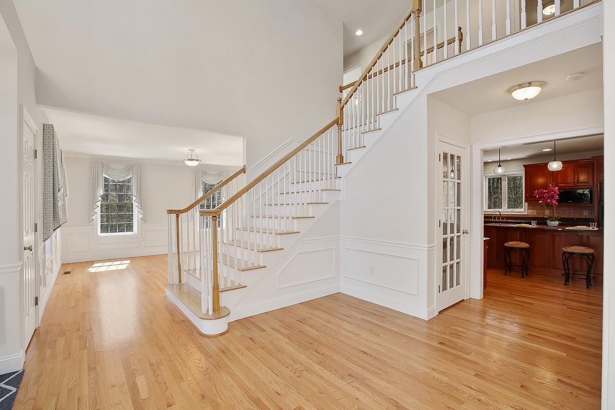 12 Appleton Road Windham, NH 03087 - Photo 4 of 40