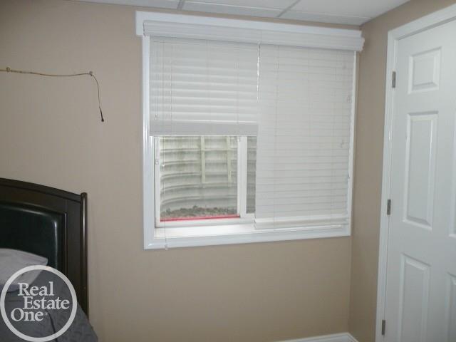 26067 Mariners Point New Baltimore, MI 48051 - Photo 30 of 33
