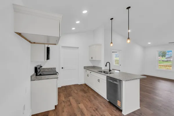 $289,900 | 166 Plum Creek Road, Sparta, TN 38583