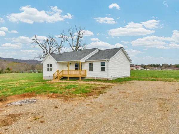 $289,900 | 166 Plum Creek Road, Sparta, TN 38583