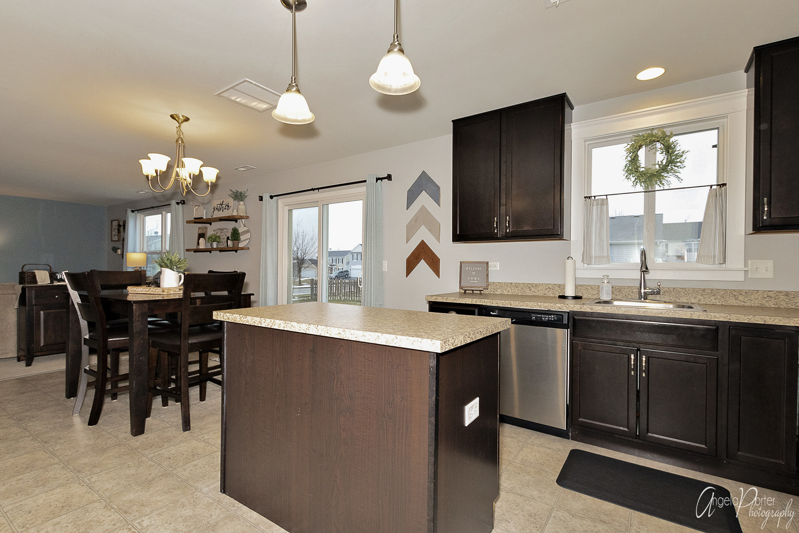 1782 Roger Road Woodstock, IL 60098 - Photo 8 of 24