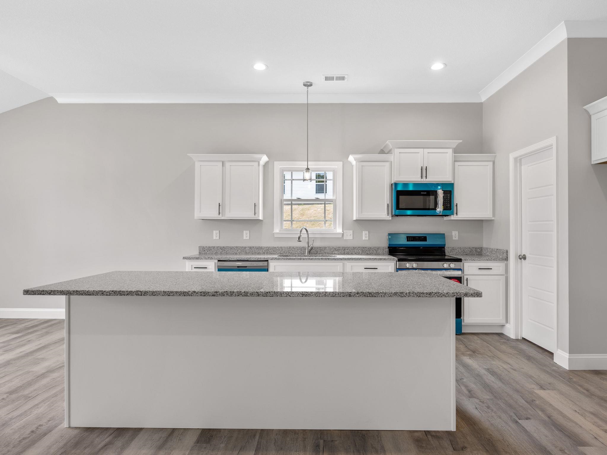 650 Hammett Road Wellford, SC 29385 - Photo 10 of 35