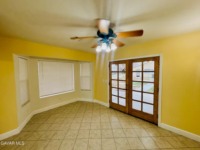 a view of livingroom with window