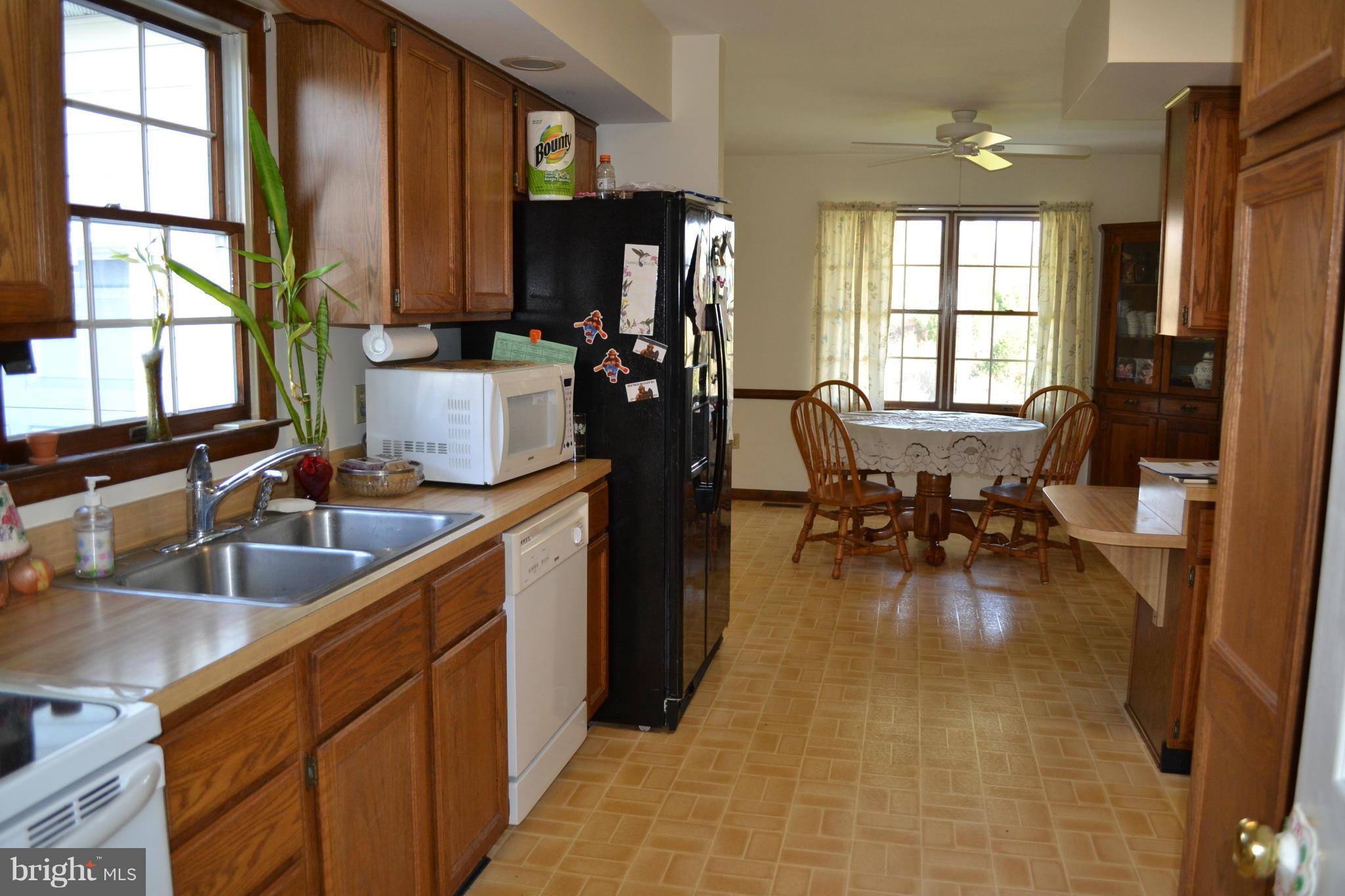 9743 Conde Road Marshall, VA 20115 - Photo 6 of 30 Kitchen