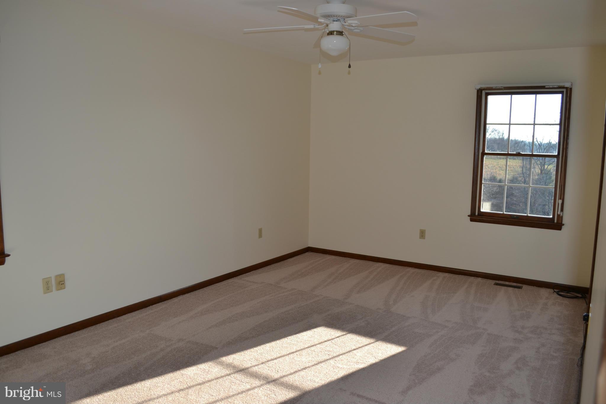 9743 Conde Road Marshall, VA 20115 - Photo 9 of 30 Bedroom (Master)
