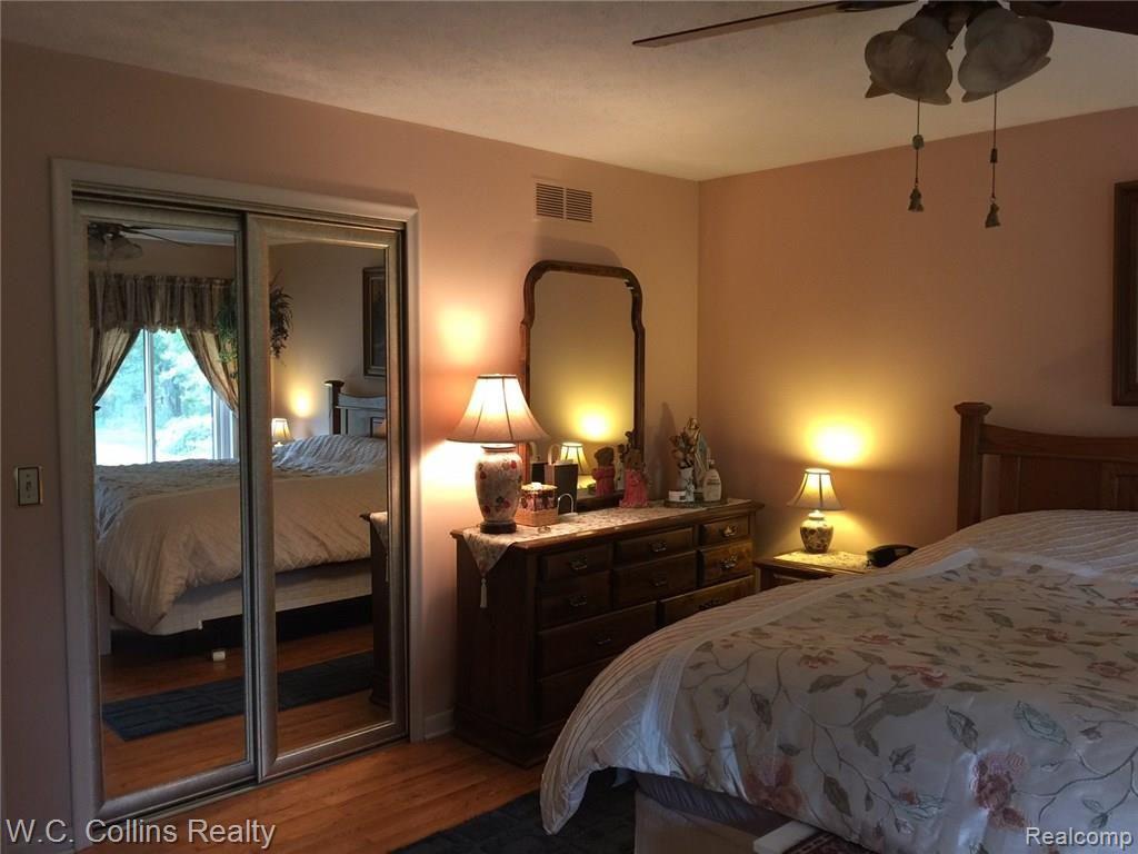 18074 28 Mile Road Ray, MI 48096 - Photo 16 of 32 Master Bedroom