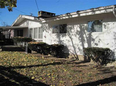 3313 Mackin Road Flint, MI 48504 - Photo 8 of 8 20132940-7.JPG