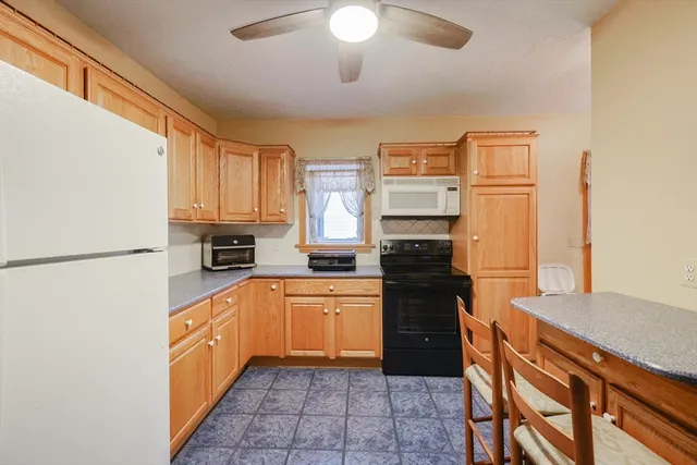 $279,900 | 107 Lake Street, Unit B, Webster, MA 01570