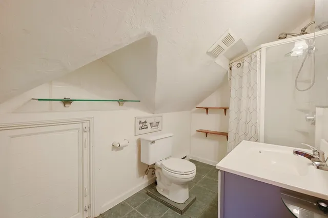 $279,900 | 107 Lake Street, Unit B, Webster, MA 01570