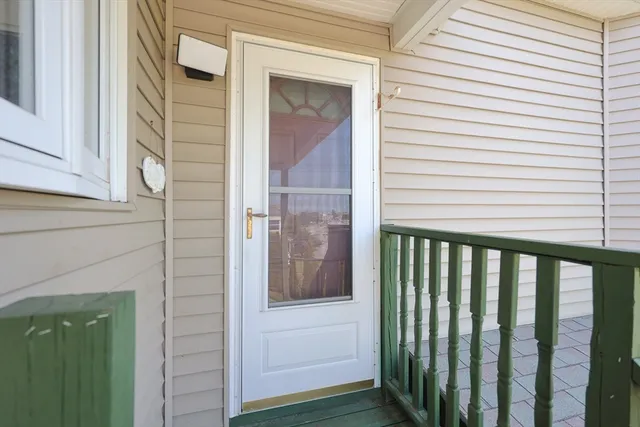 $279,900 | 107 Lake Street, Unit B, Webster, MA 01570