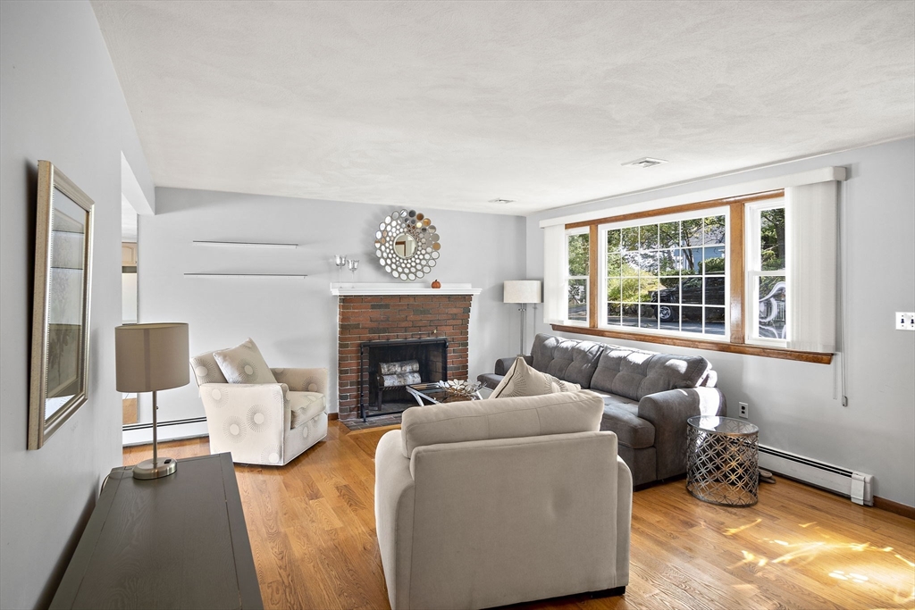 51 Caldwell Road Waltham, MA 02453 - Photo 4 of 36 Gallery Image 4