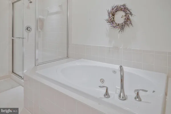 $749,000 | 8656 Vast Rose Drive, Unit 23, Columbia, MD 21045