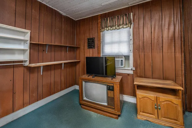 $699,999 | 200 Fishburne Street, Charleston, SC 29403