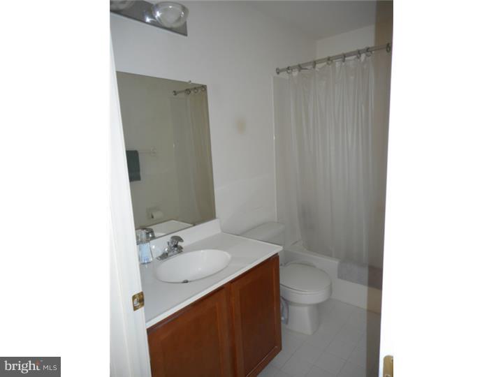 72 Chapel Hill Road Mount Laurel, NJ 08054 - Photo 16 of 20 Bathroom