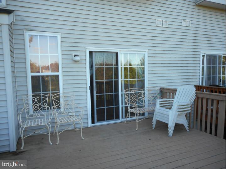 72 Chapel Hill Road Mount Laurel, NJ 08054 - Photo 17 of 20 Deck