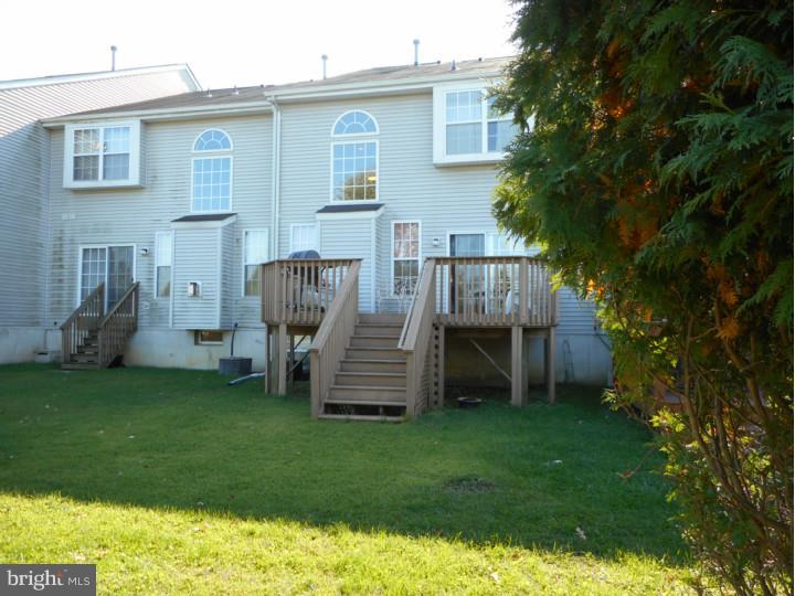 72 Chapel Hill Road Mount Laurel, NJ 08054 - Photo 20 of 20 View in Back