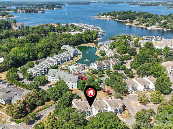 $319,000 | 18817 Nautical Drive, Unit 302, Cornelius, NC 28031