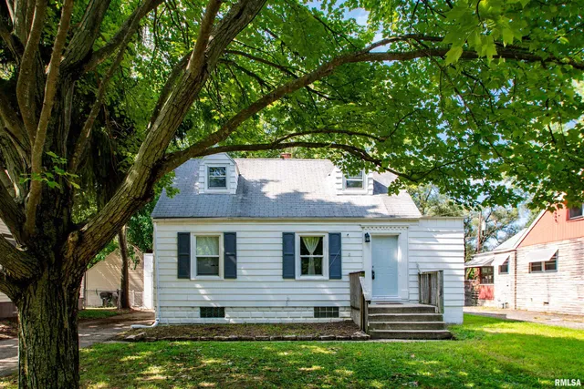 $100,000 | 3423 North El Vista Avenue, Peoria, IL 61604