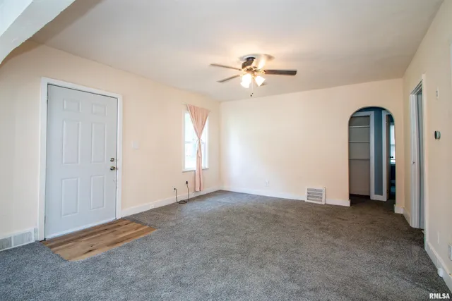 $100,000 | 3423 North El Vista Avenue, Peoria, IL 61604