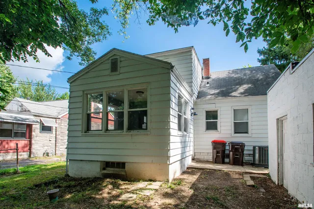 $100,000 | 3423 North El Vista Avenue, Peoria, IL 61604