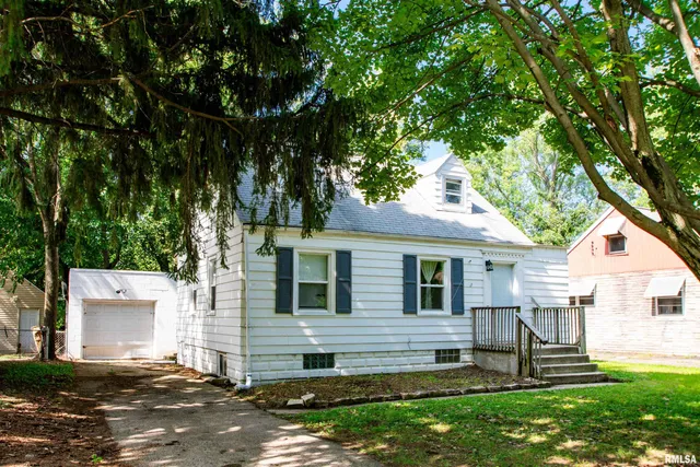 $100,000 | 3423 North El Vista Avenue, Peoria, IL 61604