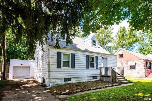 $100,000 | 3423 North El Vista Avenue, Peoria, IL 61604