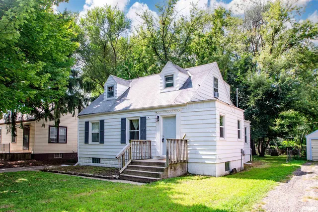 $100,000 | 3423 North El Vista Avenue, Peoria, IL 61604