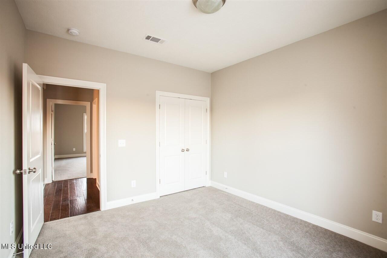 141 Federal Cove Madison, MS 39110 - Photo 17 of 23 300505-38
