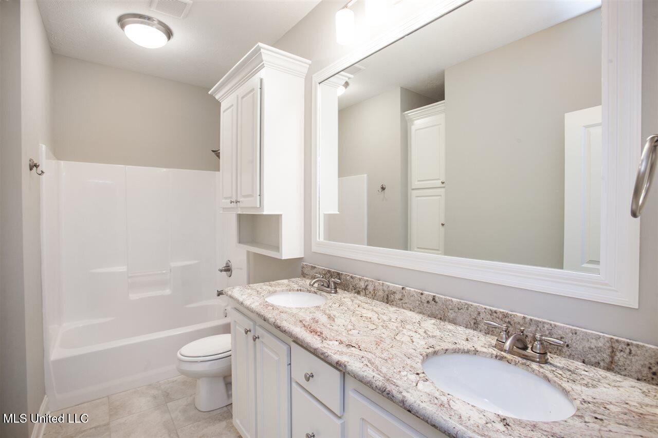 141 Federal Cove Madison, MS 39110 - Photo 18 of 23 300505-39