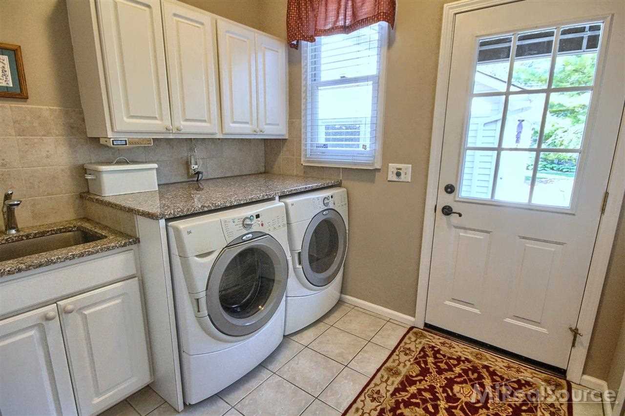 306 Drace Street Rochester, MI 48307 - Photo 13 of 30