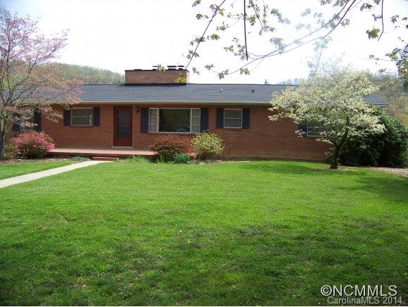 914 Old Fort Road Fairview, NC 28730 - Photo 1 of 24 Gallery Image 1