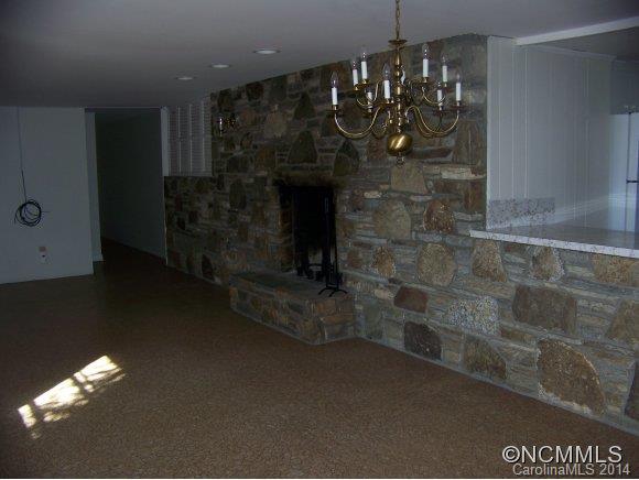 914 Old Fort Road Fairview, NC 28730 - Photo 14 of 24 Gallery Image 14